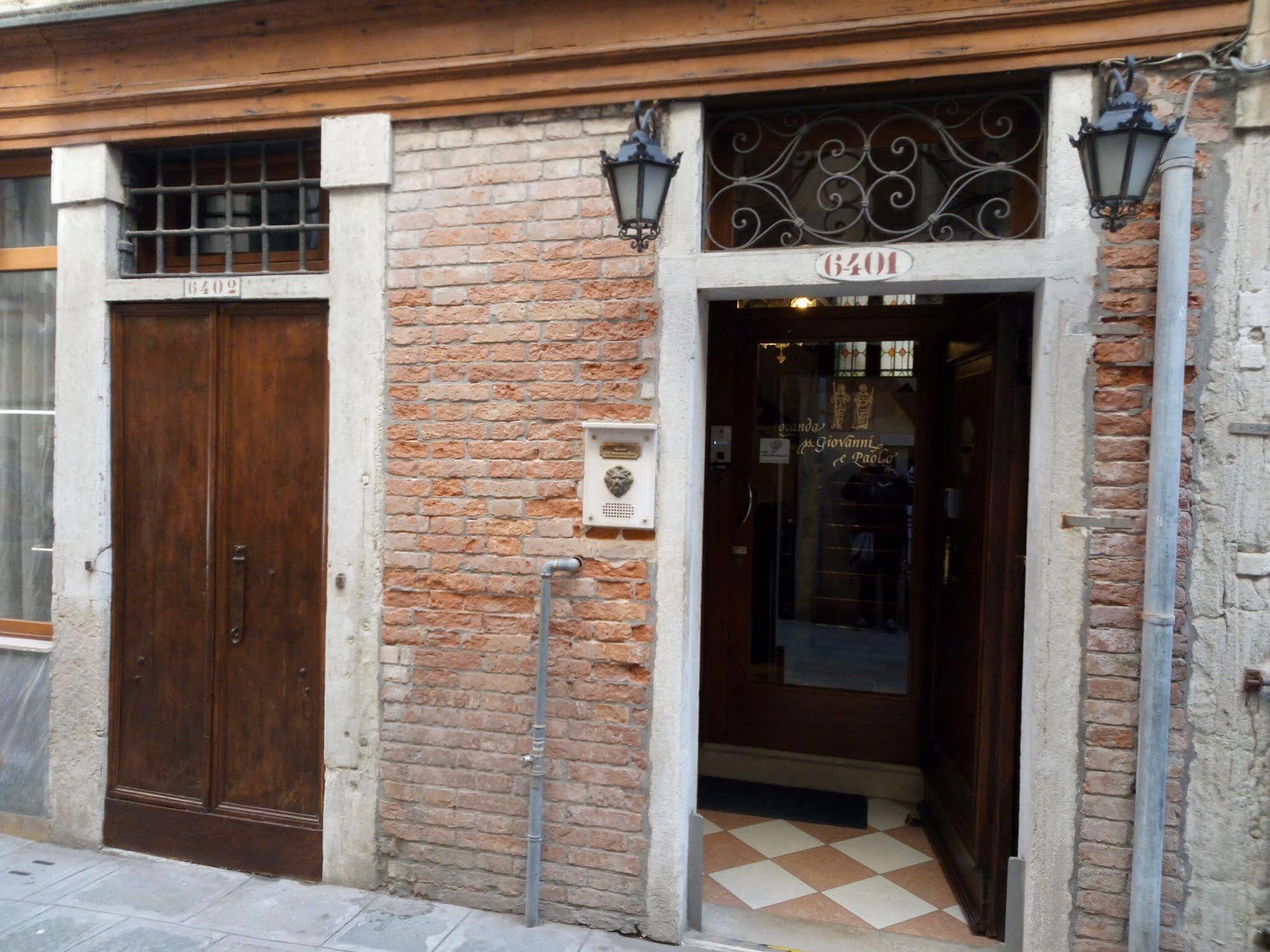 Alloggi Ss Giovanni E Paolo Venedig Exterior foto